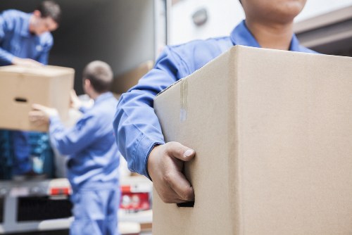 Local removal van service supporting a flat move in Uxbridge